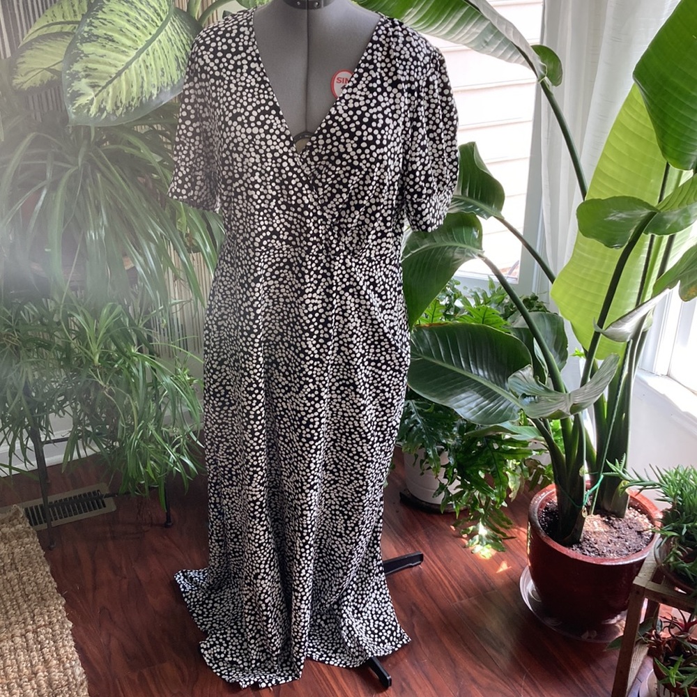 NWOT Who What Wear p dot maxi dress blk/wht SZ xxl